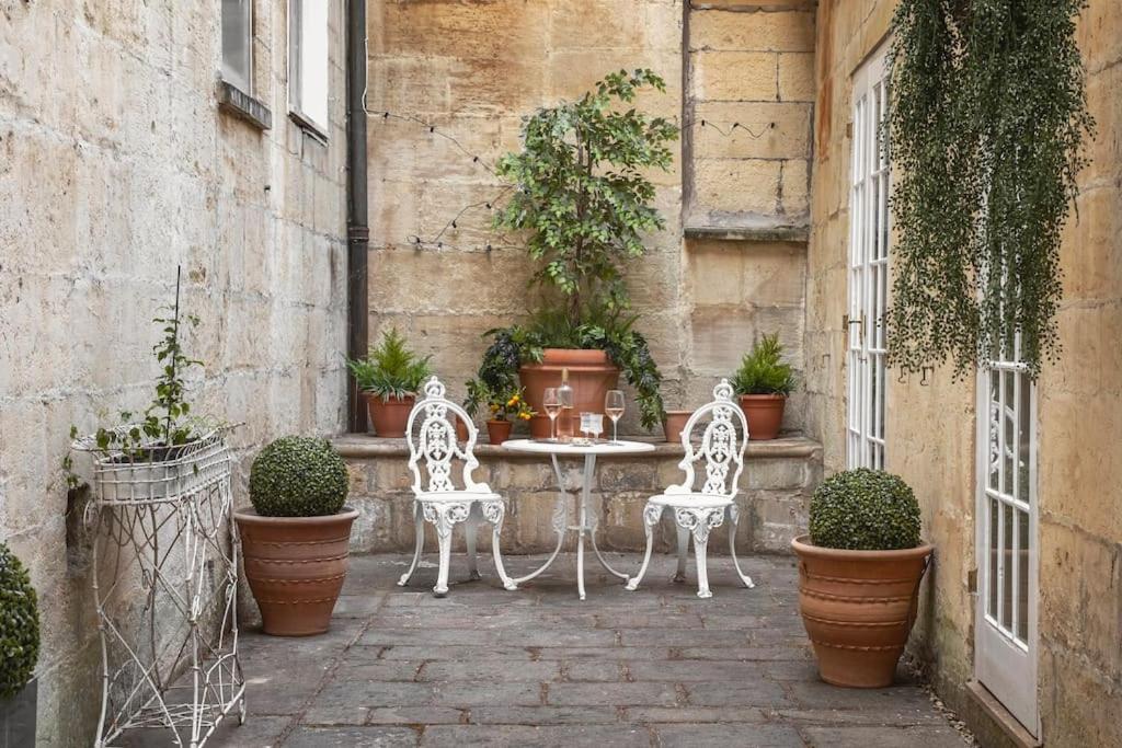 Bath'S Most Illustrious Address - Garden Apartment Exterior photo